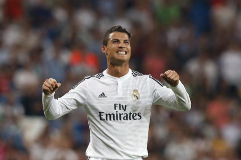 Madrid seguía sin convencer, Cristiano no jugó con gran intensidad, aunque, en la recta final, al 90', se hizo presente con potente disparo que les valió el 2-0, para amarrar así los primeros tres puntos de la temporada.