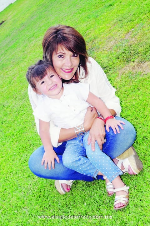 29082014 FELICES.  Alma y Regis.