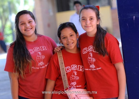 30082014 Mary Luz, Jéssica y Marijose.