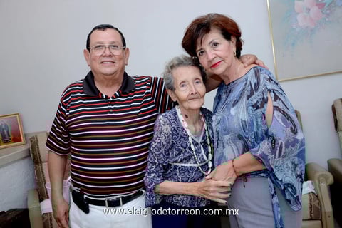 01092014 Caty, Socorrito y Jacinto.