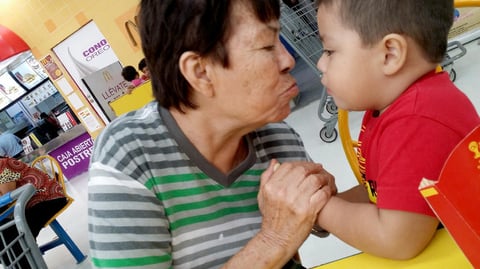 Socorro Aguilar y Alex Ramírez.