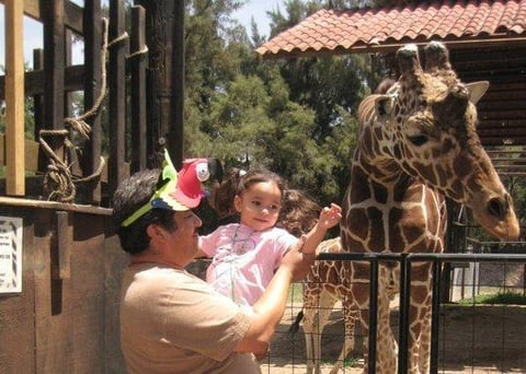 Rafael y Allison Guzmán en su visita al Zoológico de León, Guanajuato.