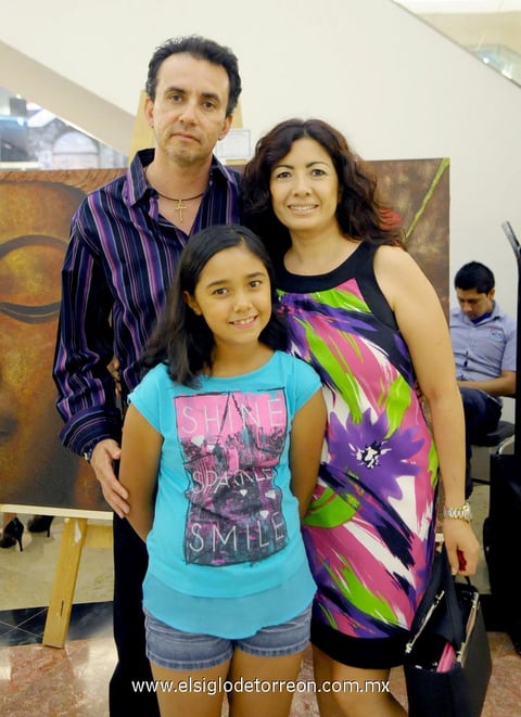 04092014 Fernando, Paulina y Paty.