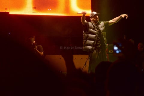 La presentación tuvo lugar como parte del Laguna Music Fest 2014, realizado en la Feria de Torreón.