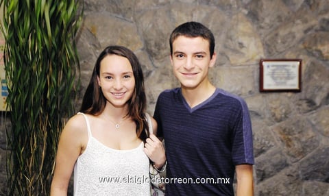 06092014 EN RECIENTE EVENTO.  Bere y Daniel.