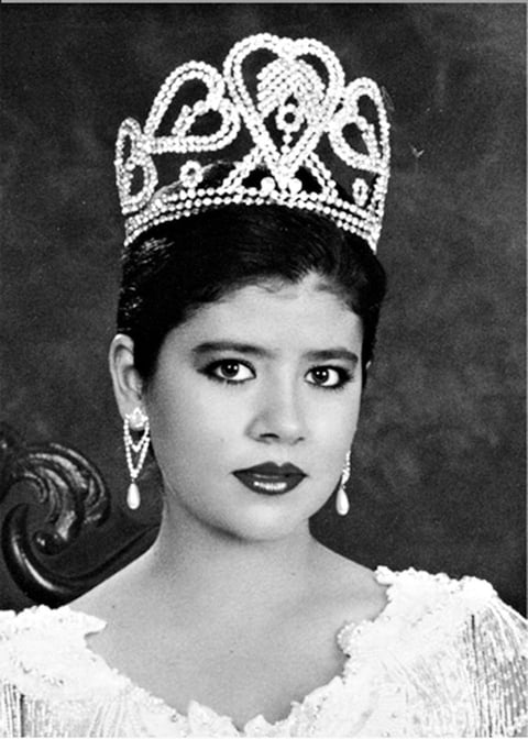 07092014 Sr. Arnulfo Estrada AntÃºnez y Sra. Margarita Ulloa de Estrada, festejan actualmente su 40 aniversario de feliz matrimonio con sus hijos y nietos.
