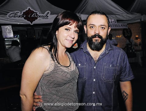 07092014 EN PAREJA.  Gaby y Jorge.