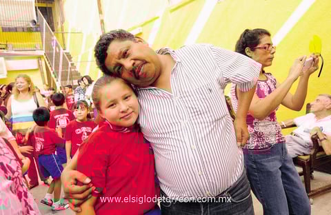07092014 FELICES.  Silvia y Matías.