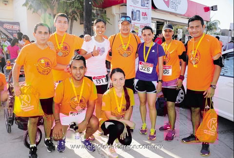 09092014 POSAN PARA LA FOTO.  Equipo + Running.