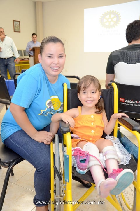 10092014 Alma y Danna Camila.