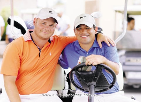15092014 GOLFISTAS.  Tyler y Luis.