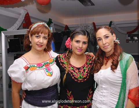 15092014 Claudia, Vanessa y Alicia.