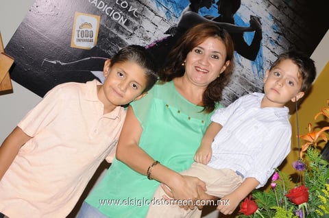 14092014 Angélica Hernández, Emiliano Vázquez y Santiago Casillas.