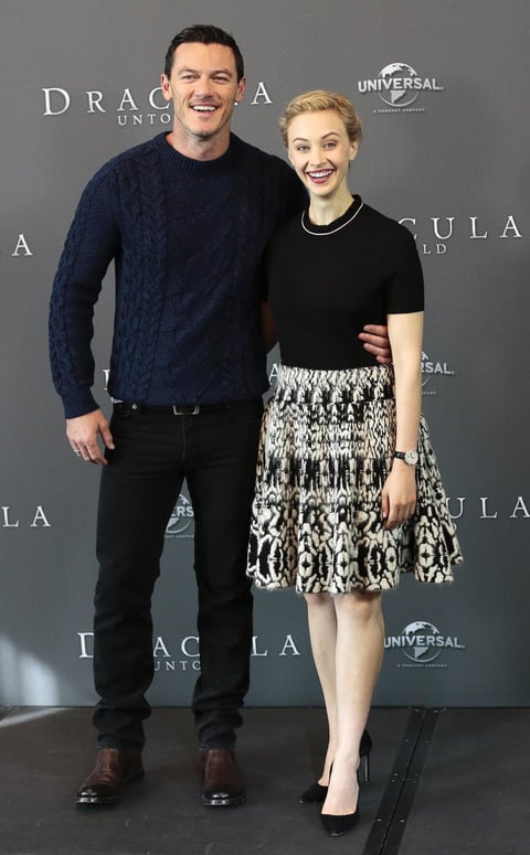 Los protagonistas de la nueva película Drácula: La leyenda jamás contada presentaron en conferencia de prensa esta producción en Alemania previo a su estreno.