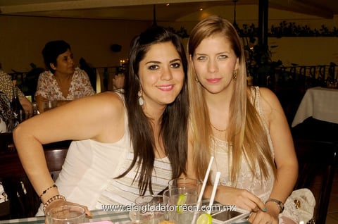17092014 Blanca Álvarez y Valeria Jardón.