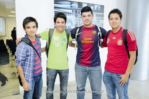 17092014 ESTUDIANTES.  Noel, Alberto, Jesús y Ramiro en reciente evento académico.