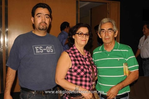 20092014 Luis Alonso González, Martha Medina y Jesús González.
