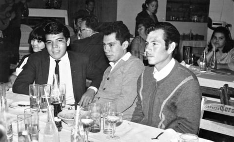 21092014 Ofelia Barraza y Carlos BenÃ­tez, a un mes de novios, el 4 de diciembre de 1957.