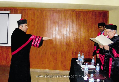 21092014 Dr. Jesús Alejandro Mendoza Aguirre en la toma de protesta.