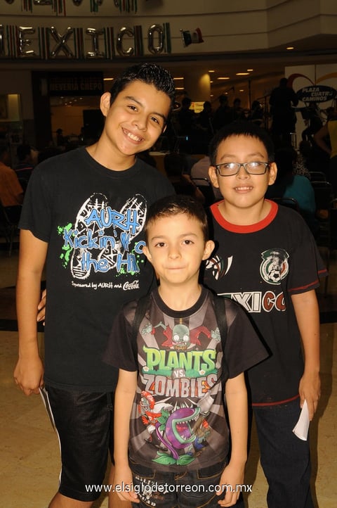 22092014 Andrés, Luis y Jerry.