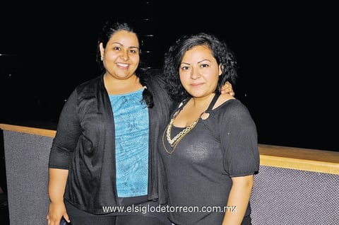 23092014 AMIGAS.  Cecy y July.