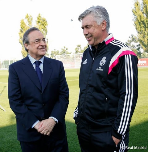 Ancelotti intercambio palabras con el presidente del club.