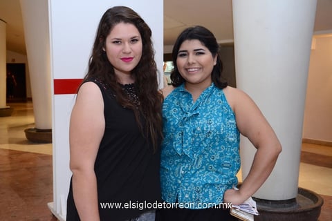 26092014 EN LA CAMERATA.  Candi y Valeria.