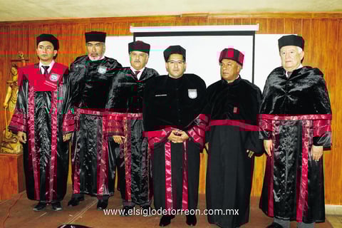 28092014 Sínodo Doctorado en Derecho.