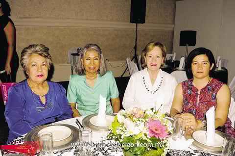 28092014 EN EVENTO ALTRUISTA.  Esther, Yuly, Lupita y Lourdes.