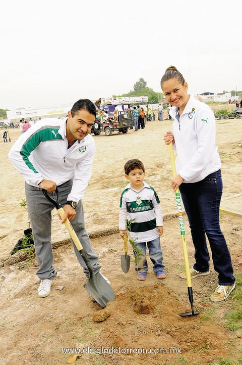 28092014 Adrián Lozano, Abraham Martín, Héctor Sandoval, Miguel García, Edson Martínez y Alexis de la Rosa.