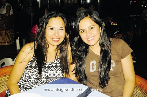 30092014 Mely Zárate y Carolina Zárate.