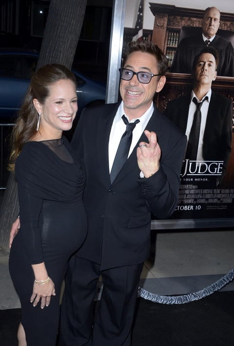 El actor estadounidense Robert Downey Jr. llegó acompañado de su mujer, Susan 
al estreno de su nueva cinta The Judge.