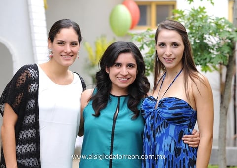 01102014 Sofía, Lorena y Gaby.