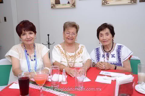 01102014 Betty Leaños de Aguilera, Magda de Cabrera, Berthita de Ramírez y Lupita de Ramírez.