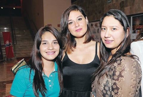 03102014 24 celebraciÃ³n por aniversario
 Nancy y JesÃºs celebran entre amigos su segundo aÃ±o de casados. 06 distinguido bautismo
 El pequeÃ±o MatÃ­as fue bautizado, por lo que fue ampliamente felicitado. 22 asisten a festival de cine
 Laguneros acuden a la primera ediciÃ³n del FENACINE.