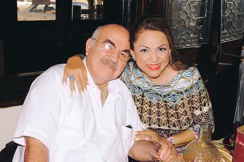 03102014 JesÃºs RaÃºl Villarreal GonzÃ¡lez y Nancy de Villarreal. Familia Villarreal. Alejandro y MarilÃº.