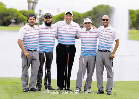 03102014 EQUIPO DE GOLF.  Karlo, Billy, Christian, Manuel y Raúl.