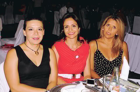 03102014 Olga, Coppe y Alicia. Sisy, Any y RocÃ­o.
