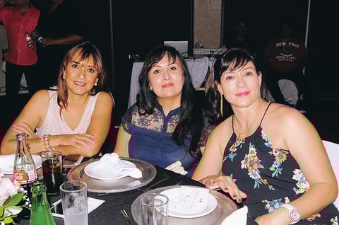 03102014 Laura, MÃ³nica y LucÃ­a. Lita, Paty y Bety. Diana, Georgina y Libia. Marina, Sendy y Ana Isabel.