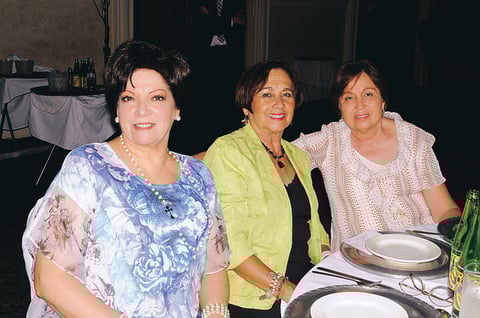 Olga, Coppe y Alicia. Sisy, Any y RocÃ­o.