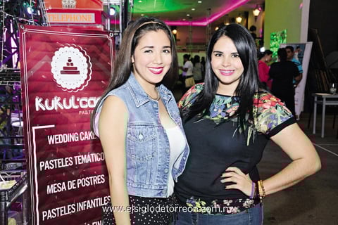 06102014 MUY GUAPAS.  Valeria y Ana Victoria.
