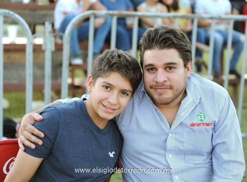 04102014 Mauricio y Santiago.