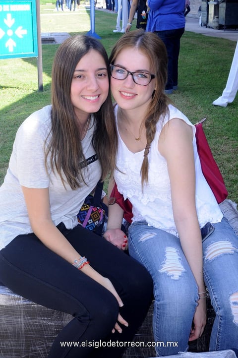 07102014 Camila y Aurora.