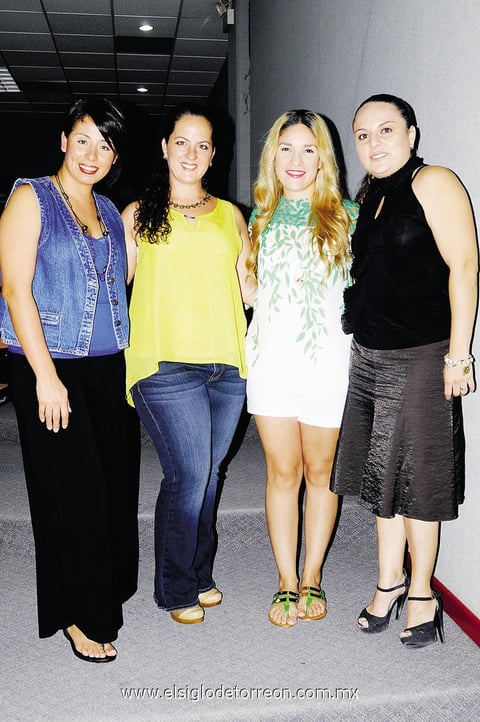 07102014 Gris, Marisa y Abril.