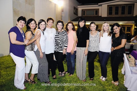 12102014 MUY CONTENTAS.   Edna, Paty, Gina, Cony, Lauris, Lore, Gracie, Reina, Lety y Aída.