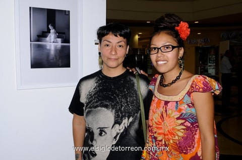 15102014 Verónica Zambrano, Judith y Jason Wilson.