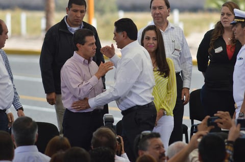 El gobernador de Durango, Jorge Herrera Caldera, asistió a la inauguración del Libramiento Norte de la Laguna