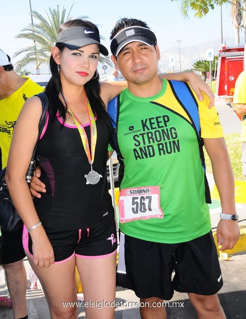 18102014 CORREDORES.  Wendy y Gustavo.