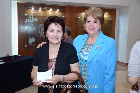 18102014 Anacris y Marifer.