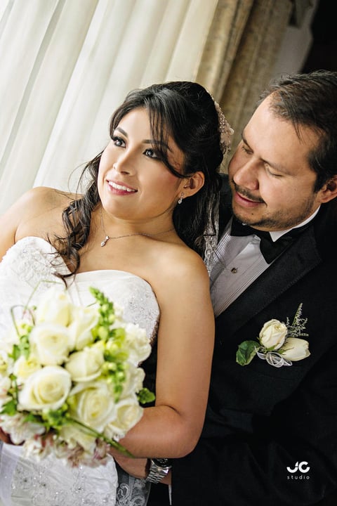 L.D.G. Marlen Argentina Recendiz Rodrí­guez y L.D.G. Sergio Salazar Espinoza unieron sus vidas en el Sacramento del Matrimonio el 3 de octubre de 2014, en la Parroquia Medalla Milagrosa. Ellos son hijos de: Ing. Lorenzo Recendiz Duarte y C.P. Maricarmen Rodrí­guez de Recendiz; Ing. Luis Enrique Dí­az Cázares y Ana Isabel Espinoza de Dí­az.- JC Studio